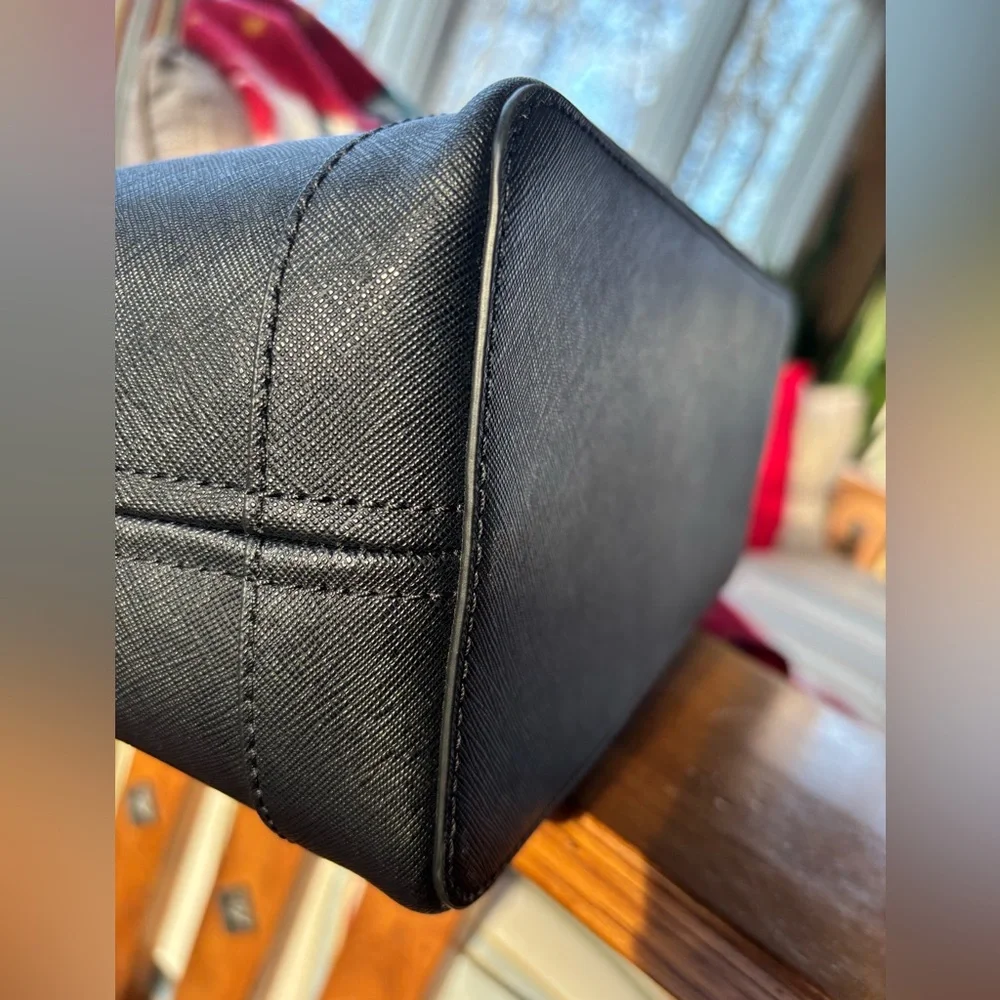 Michael Kors Black Leather Top-Zip Tote Bag - Picture 12 of 16